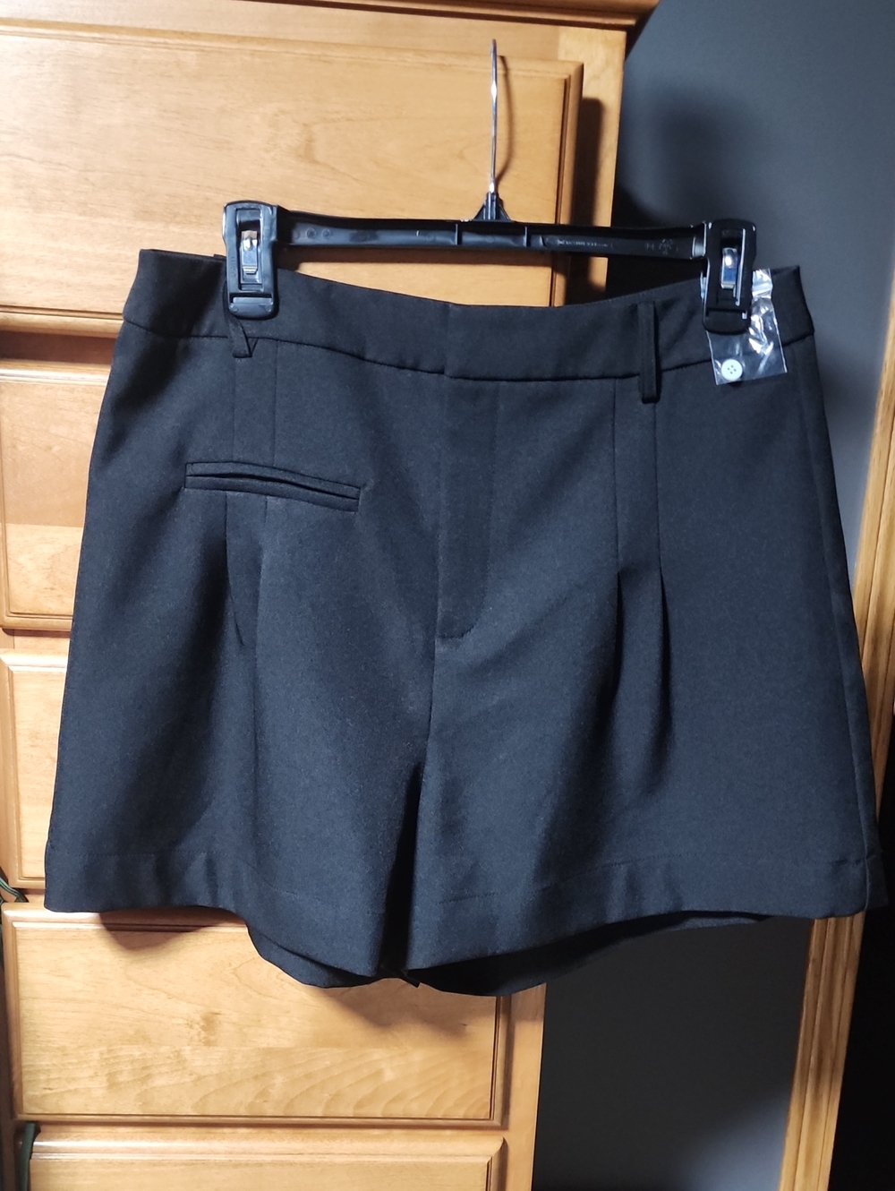 Commense Women's Black High-Waist Tailored Shorts $38 EUC